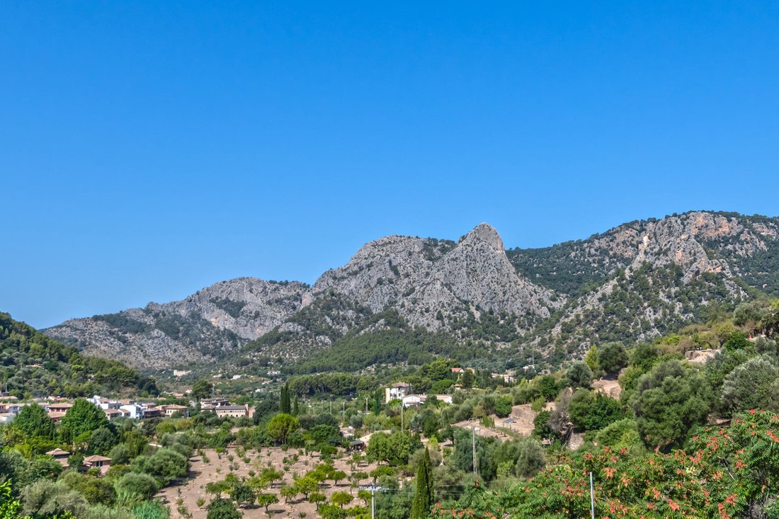 Villa in Bunyola, Balearic Islands, Spain 3 - 14611666