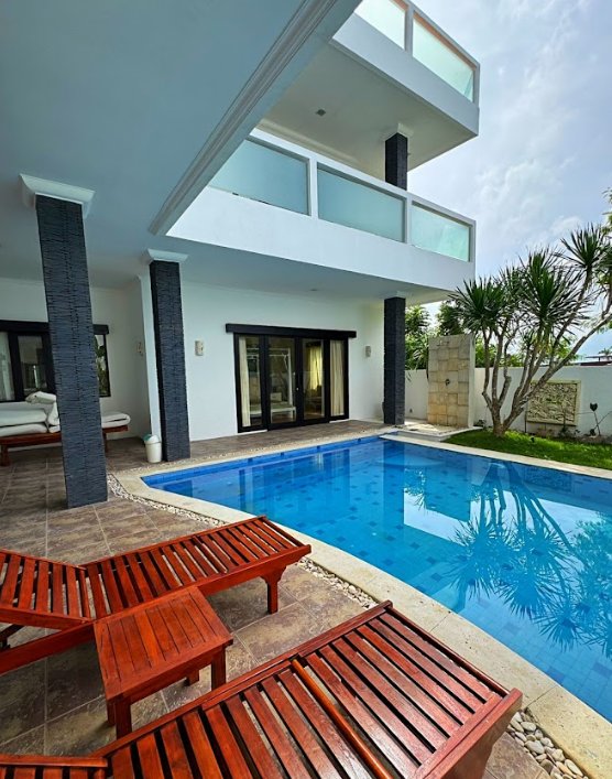Land in Kecamatan Kuta Selatan, Bali, Indonesia 1 - 15986067