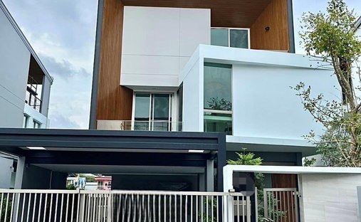 Haus in Thap Chang, Bangkok, Thailand 1