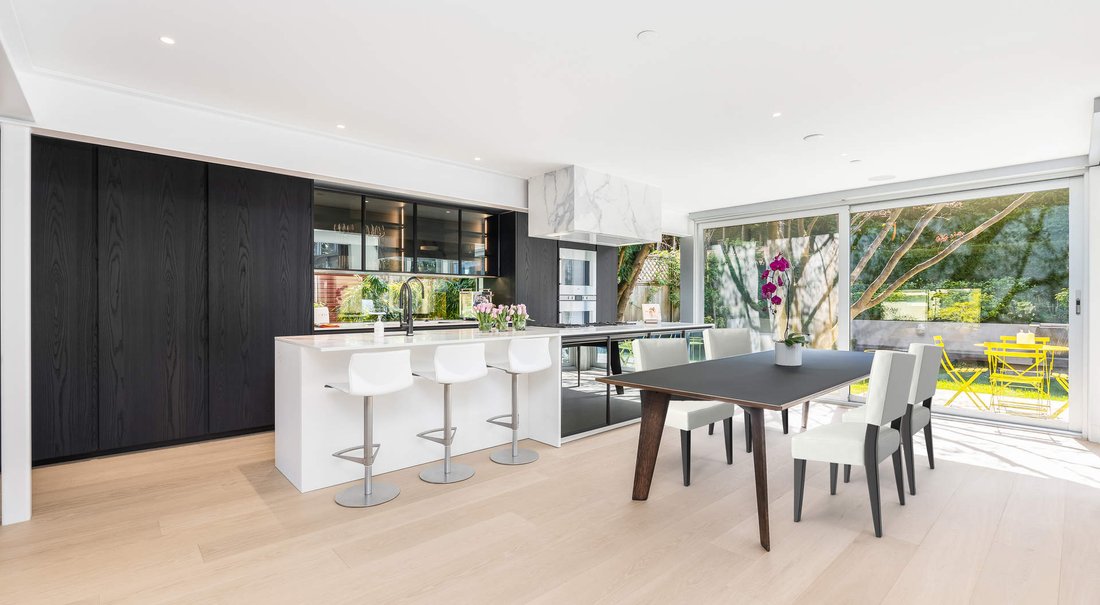 House in Vancouver, British Columbia, Canada 3 - 15985939