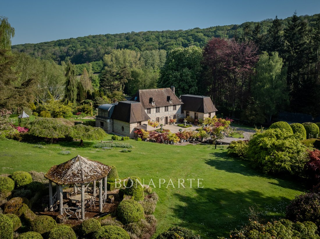 Whispers of Normandy: A Secluded 10-Hectare Manor Near Deauville’s Golden Shores