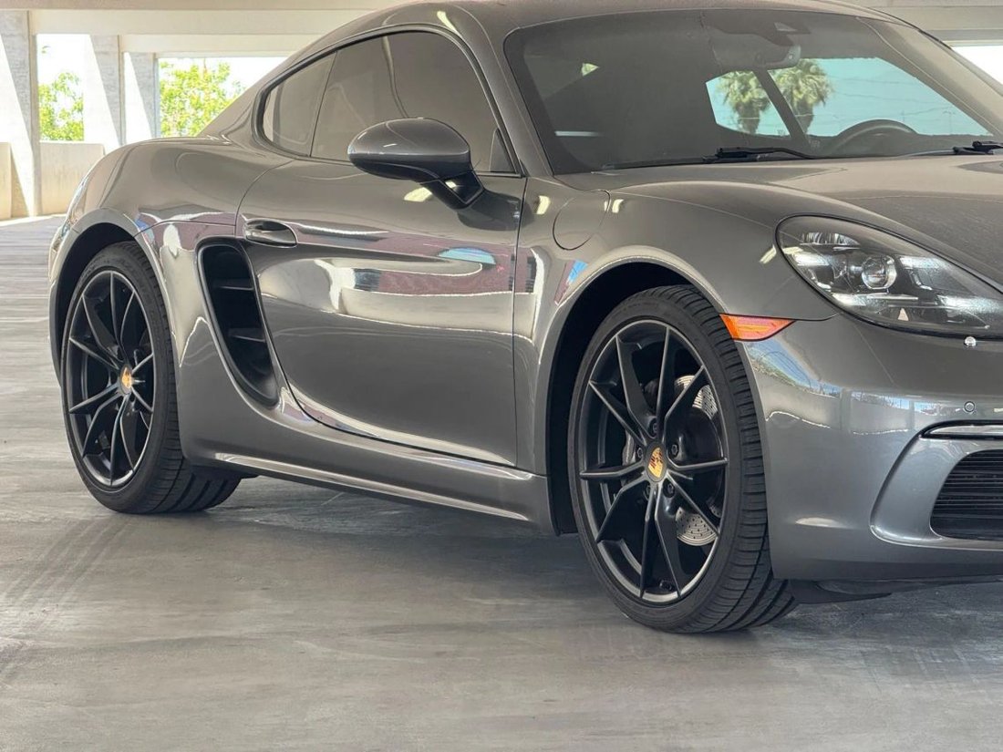 Coupe in Glendale, AZ, United States 2 - 15987080