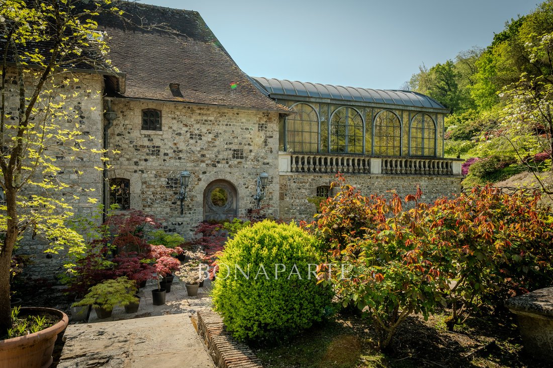 Whispers of Normandy: A Secluded 10-Hectare Manor Near Deauville’s Golden Shores