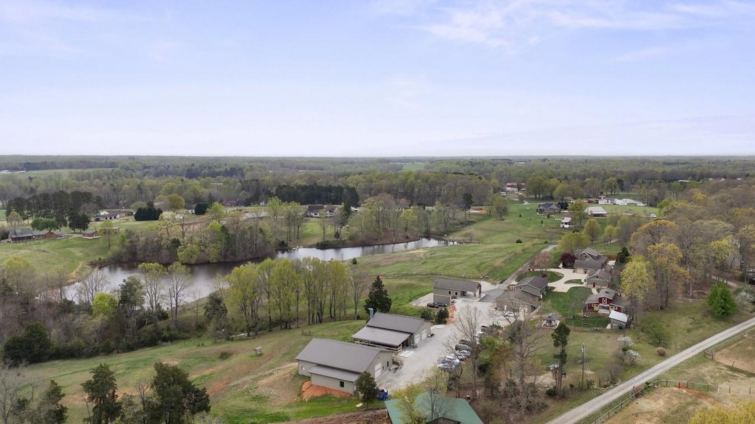 House in Mooresville, North Carolina, United States 2 - 15986655