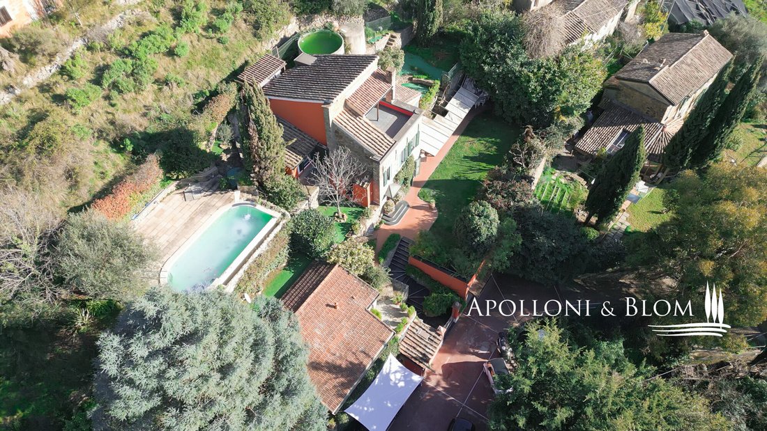 Villa in Historic Center, Sanremo, Liguria 1 - 15987356
