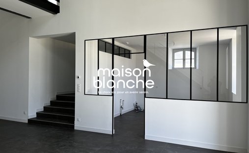 Castle for Sale in Savennières, Pays de la Loire, France