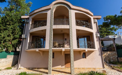 Villa in Šušanj, Bar Municipality, Montenegro 1