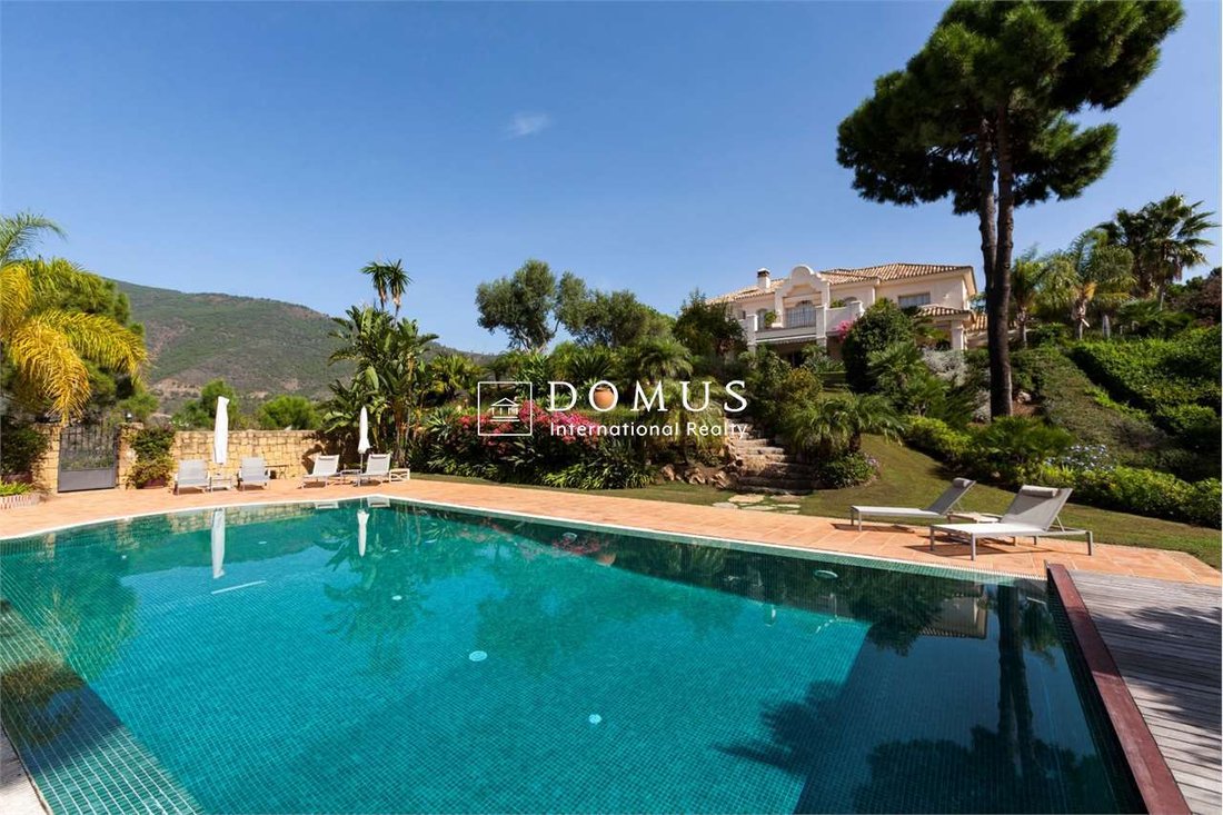 Villa in Nueva Andalucia, Marbella, Spain 1 - 12584811