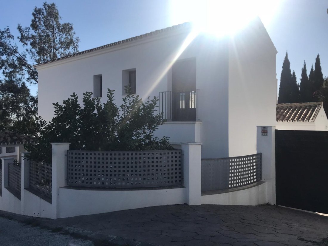 Villa in La Capellania, Benalmadena, Andalusia 1 - 15988912