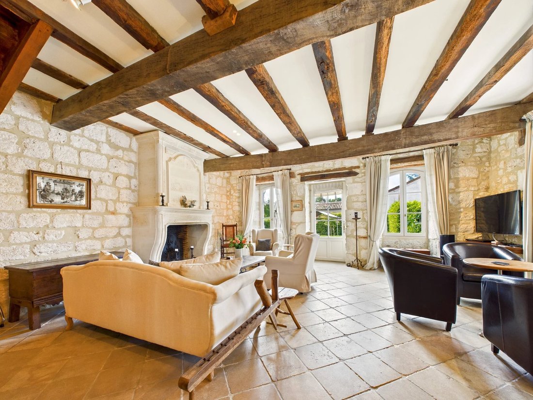 House in Issigeac, Nouvelle-Aquitaine, France 3 - 15989137