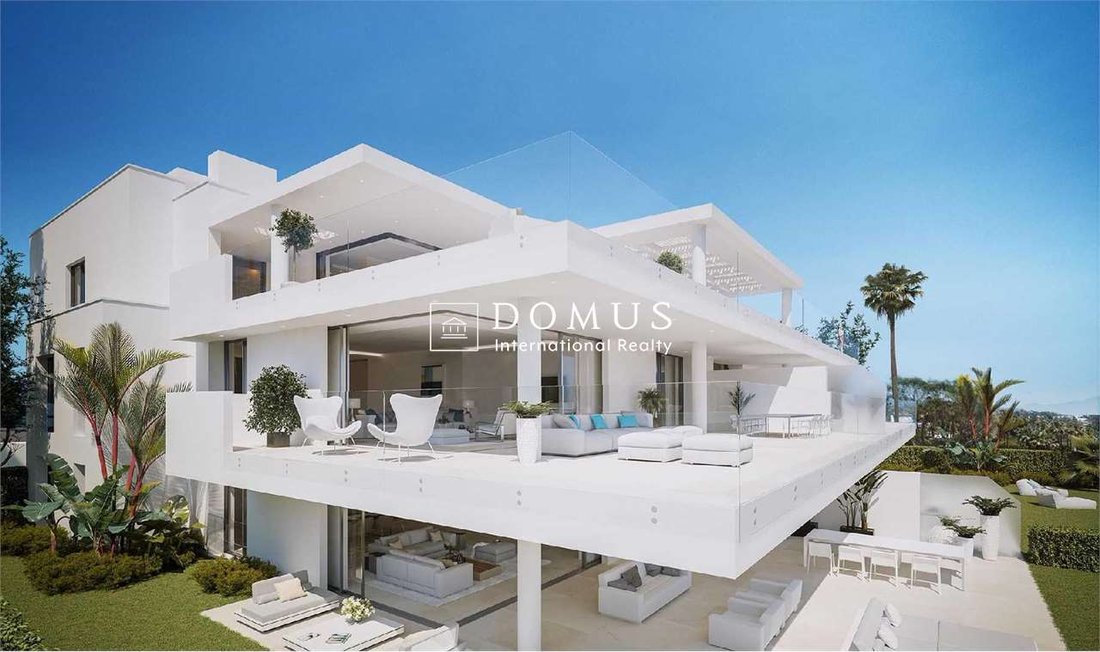 Apartment in Marbella, Andalusia, Spain 4 - 12584617