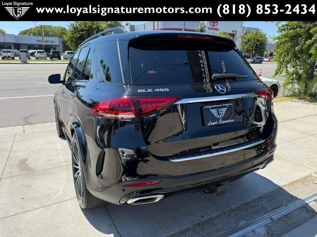 Suv in Van Nuys, CA, United States 5 - 15980026