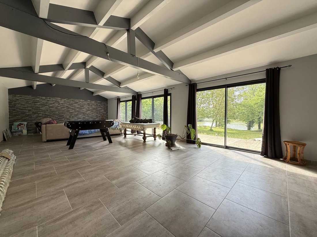 House in L'Isle-Jourdain, Nouvelle-Aquitaine, France 5 - 15989147