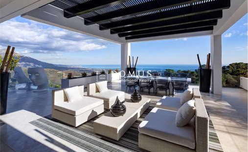 Villa in Nueva Andalucia, Marbella, Spain 1