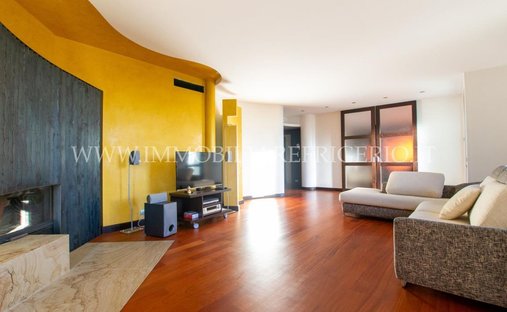 Castle for Sale in Sant'Antonio, Tuscany, Italy