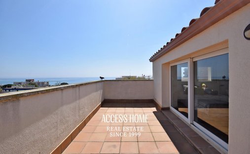 Villa in Canet De Mar, Catalonia, Spain 1