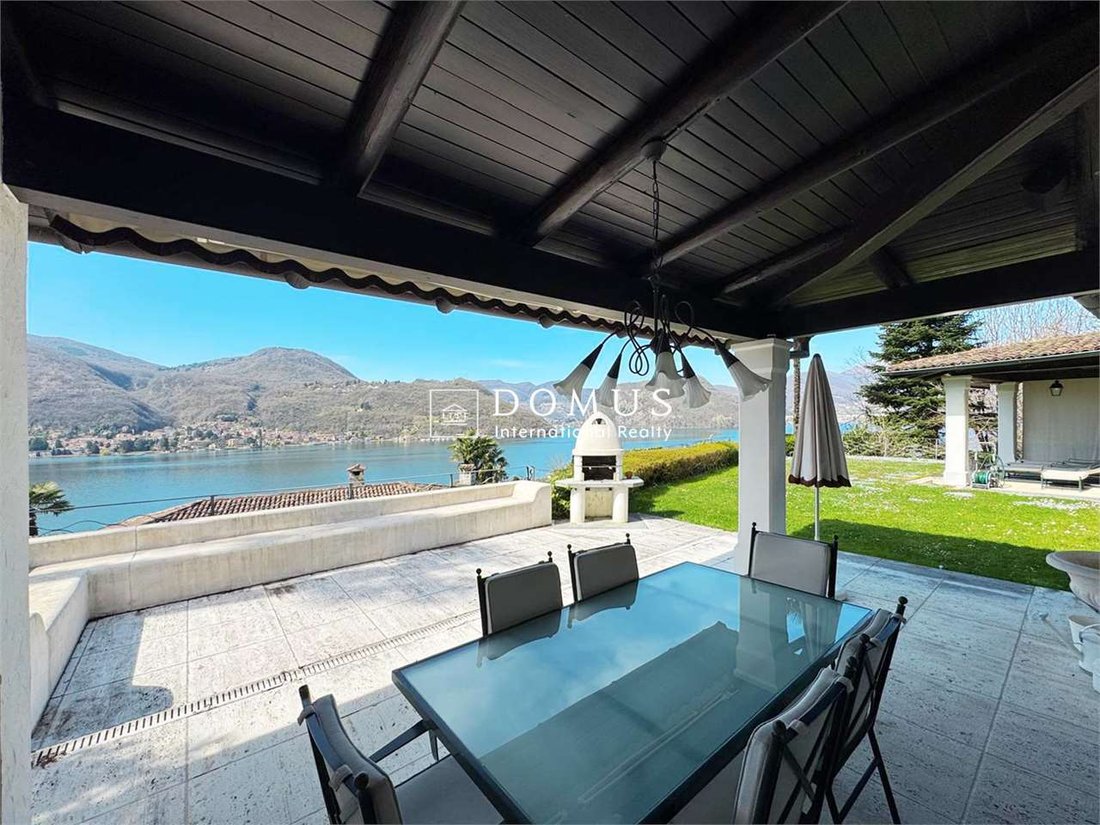 Villa in Lugano, Ticino, Switzerland 1 - 15477648
