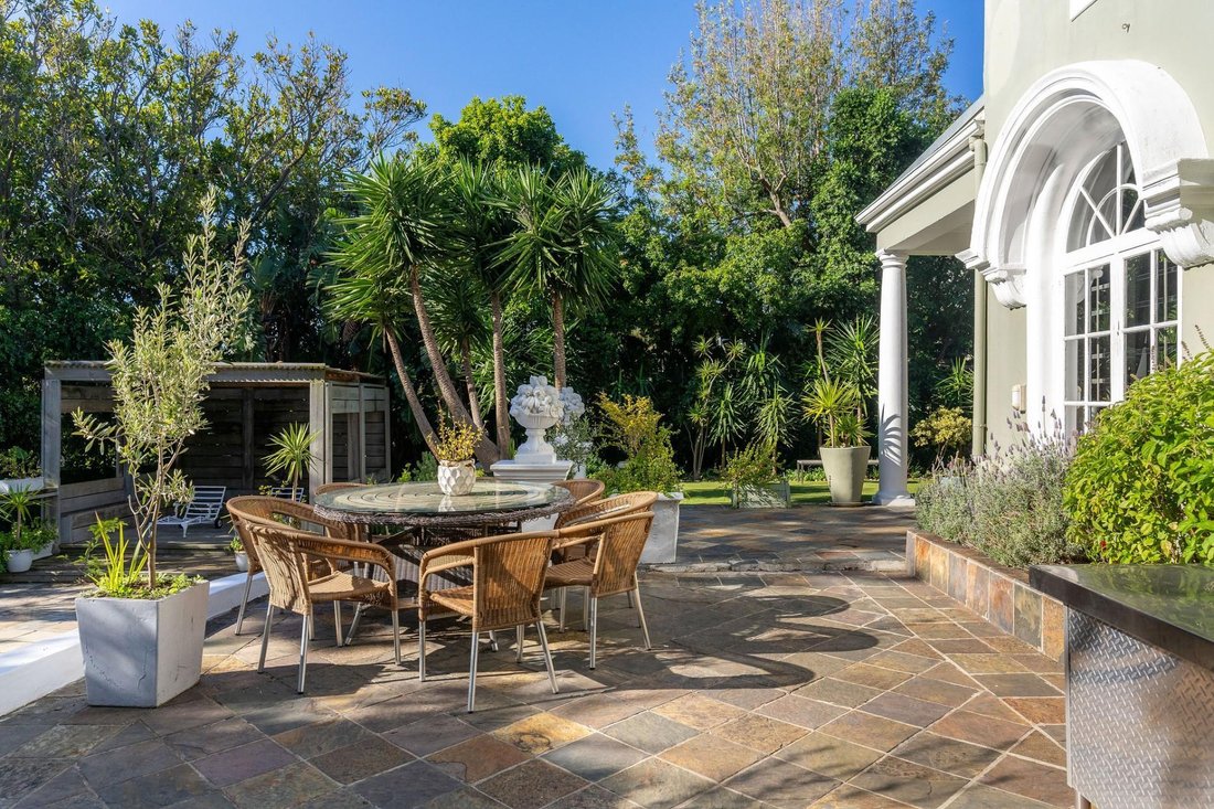 House in Fresnaye, Bakoven, Cape Town 4 - 15853739