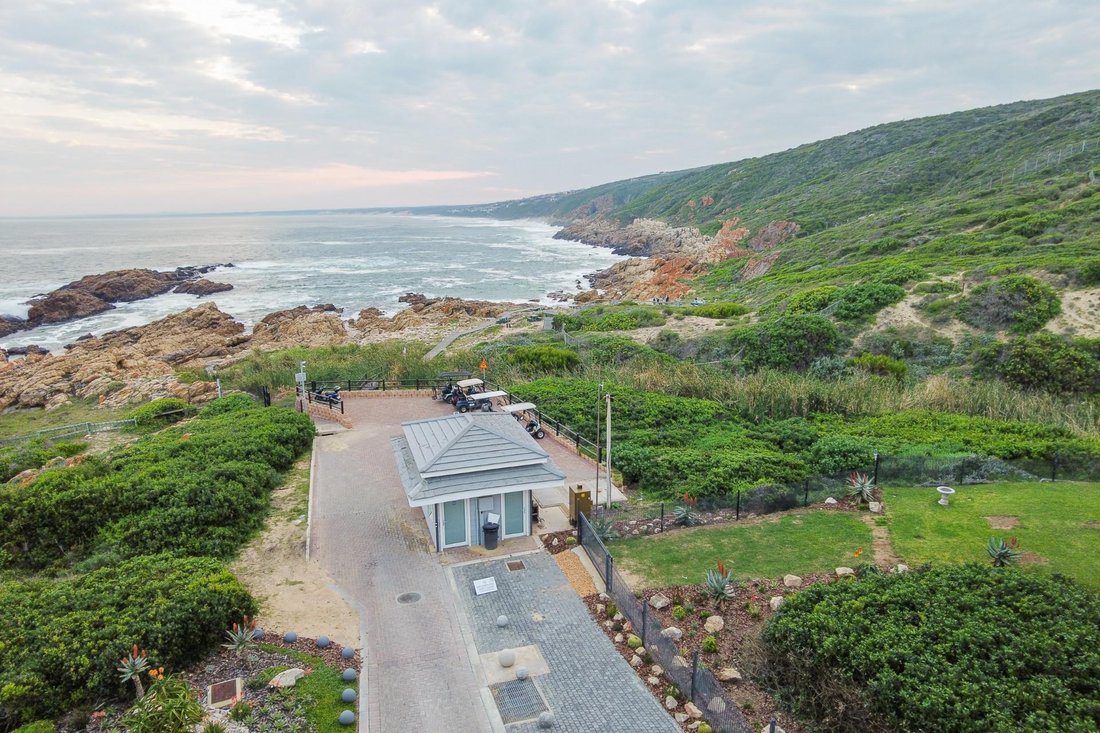House in Mossel Bay, Western Cape, South Africa 5 - 15853925