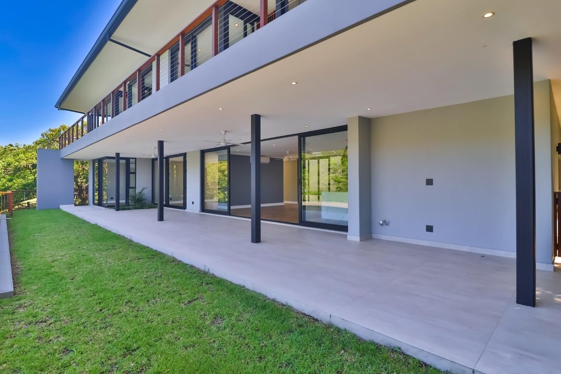 House in Dolphin Coast, KwaZulu-Natal, South Africa 5 - 15853894