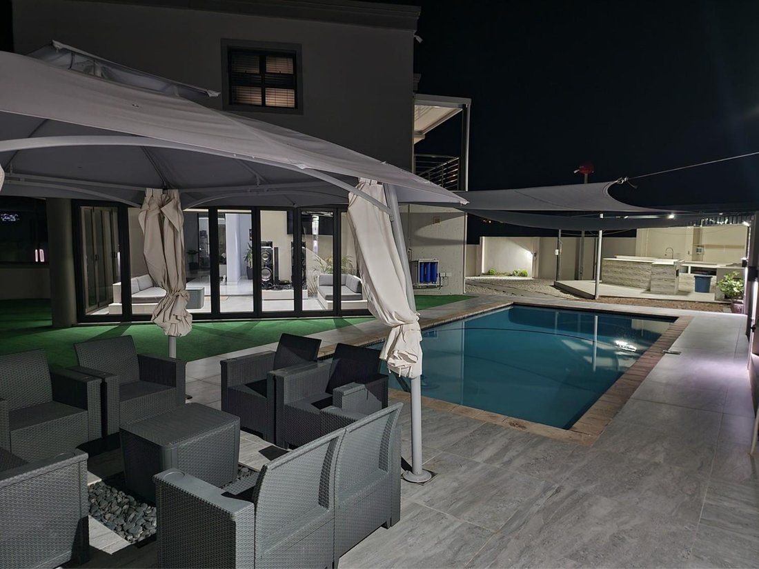 House in Dolphin Coast, KwaZulu-Natal, South Africa 4 - 15853938