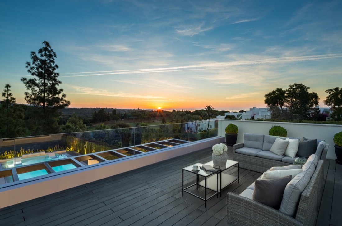Villa in Marbella, Andalusia, Spain 1 - 15990764
