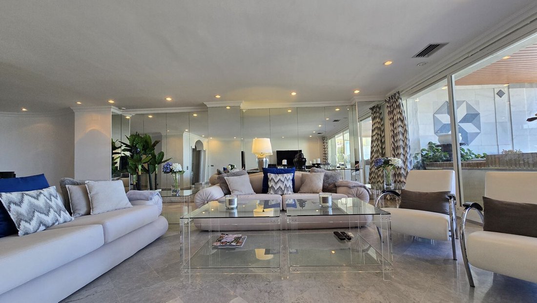 Apartamento en Playa Puerto Banús, Marbella, España 5 - 15992466