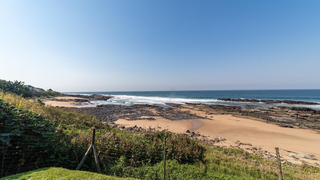 House in Sheffield Beach, KwaZulu-Natal, South Africa 4 - 15853823