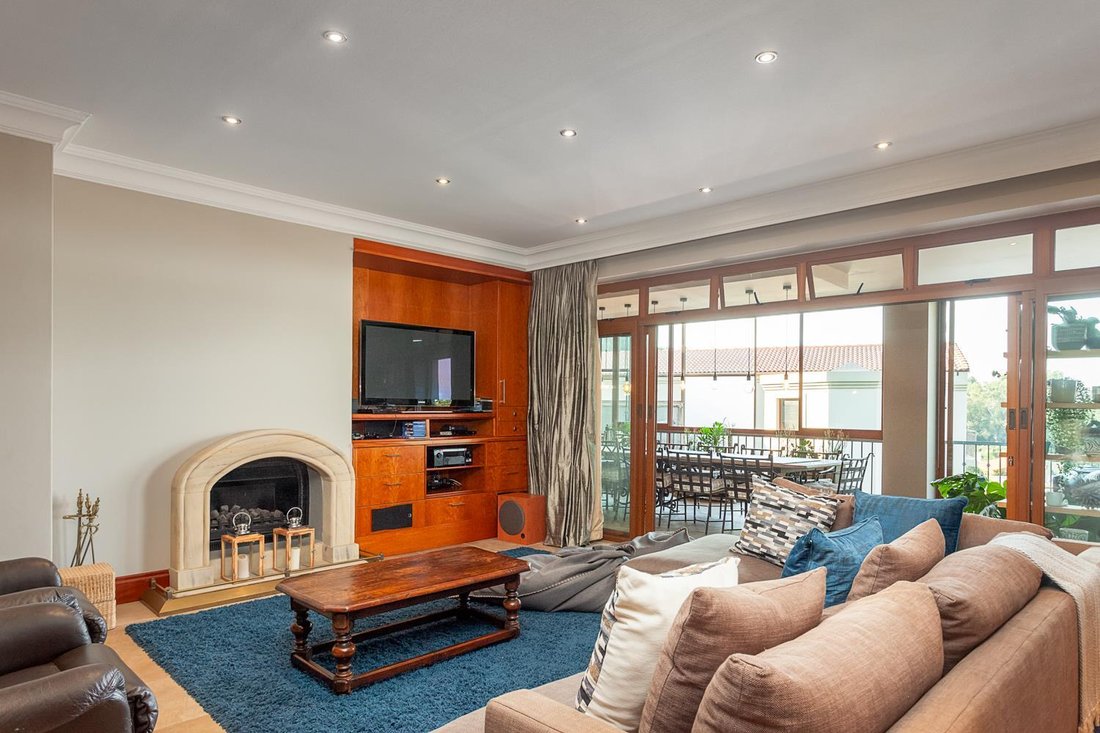 House in Waterkloof, Gauteng, South Africa 5 - 15853932