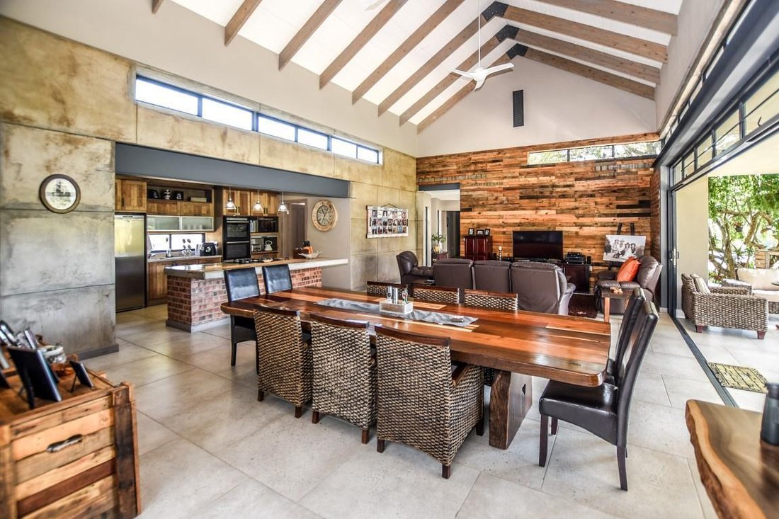 House in Mbombela, Mpumalanga, South Africa 4 - 15853937