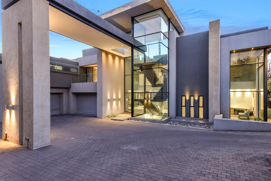 House in Sandton, Gauteng, South Africa 1 - 15921468