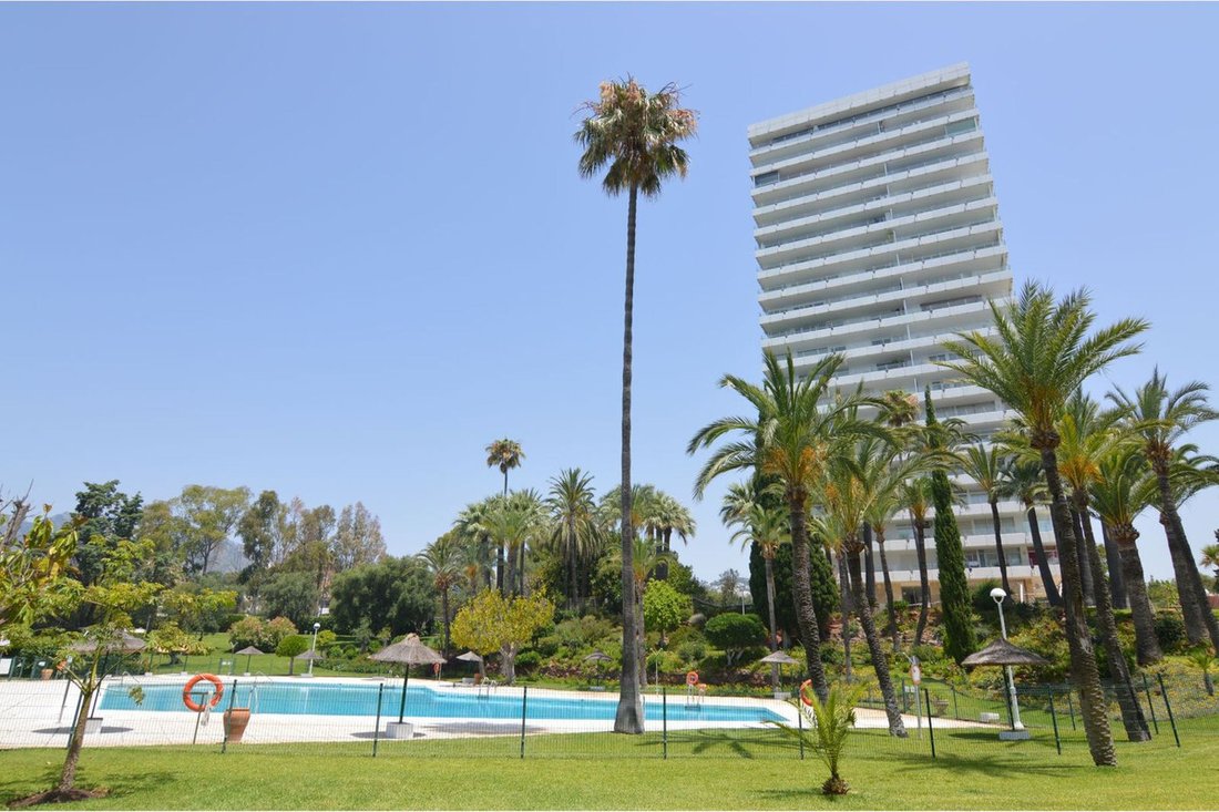 Appartamento a Río Real, Marbella, Andalusia 2 - 15992203