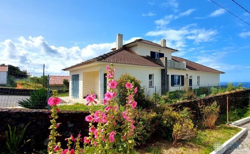 House in Capelo, Azores, Portugal 1