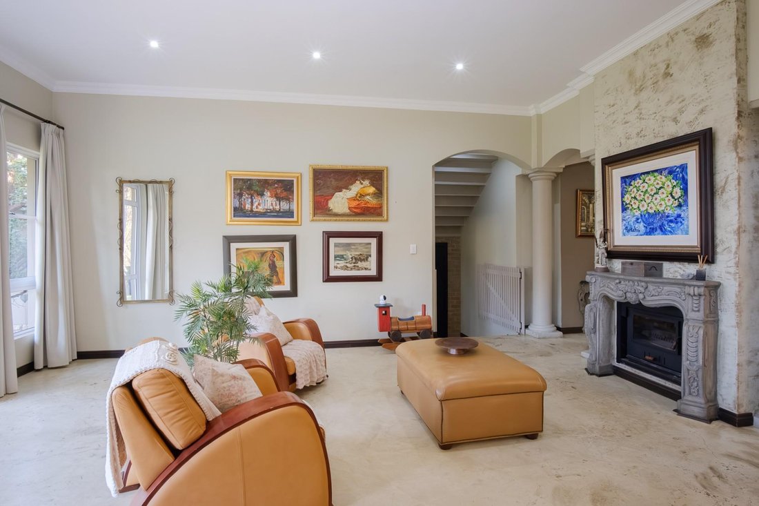 House in Garsfontein, Gauteng, South Africa 4 - 15909463