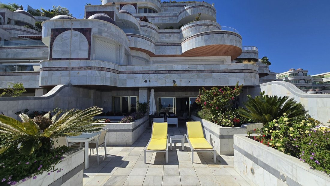 Apartamento en Playa Puerto Banús, Marbella, España 4 - 15992466