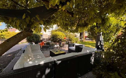 House in Les Clayes-sous-Bois, Ile-de-France, France 1