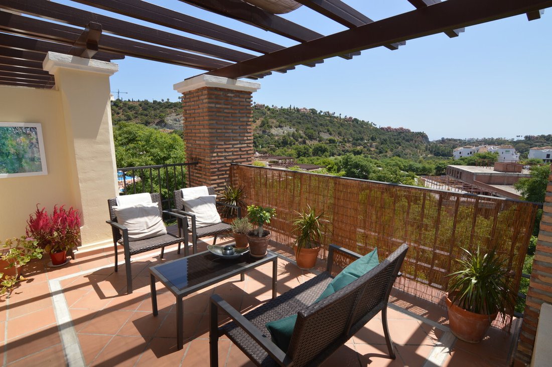 Penthouse in Benahavis, Andalusia, Spain 3 - 15992049