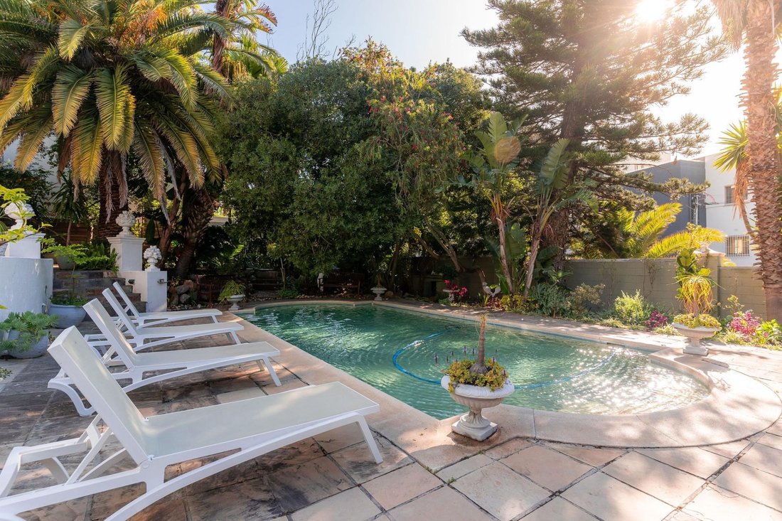 House in Fresnaye, Bakoven, Cape Town 5 - 15853739