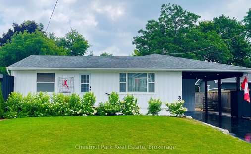 House in Collingwood, Ontario, Canada 1