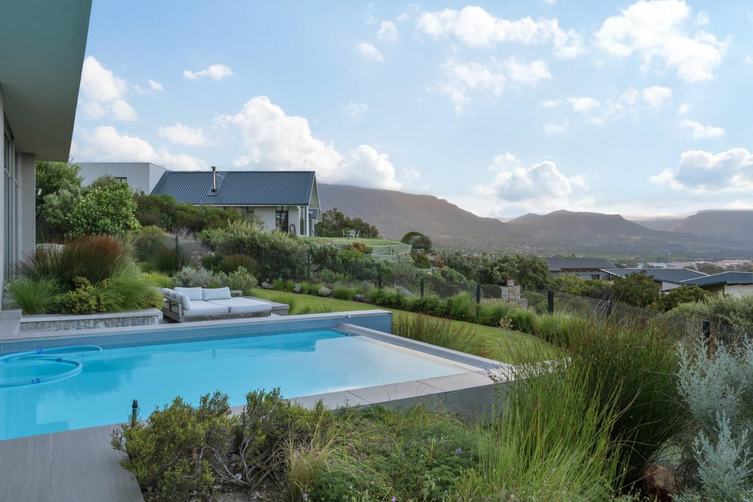 House in Cape Town, Western Cape, South Africa 4 - 15853736