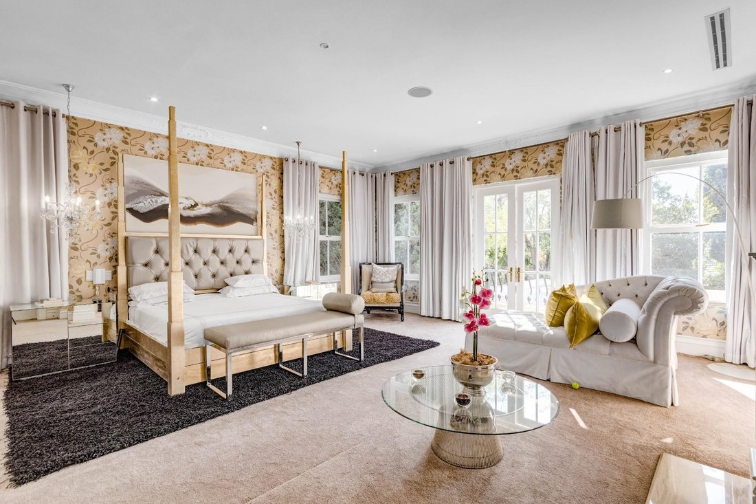 Estate in Johannesburg, Gauteng, South Africa 1 - 15853895