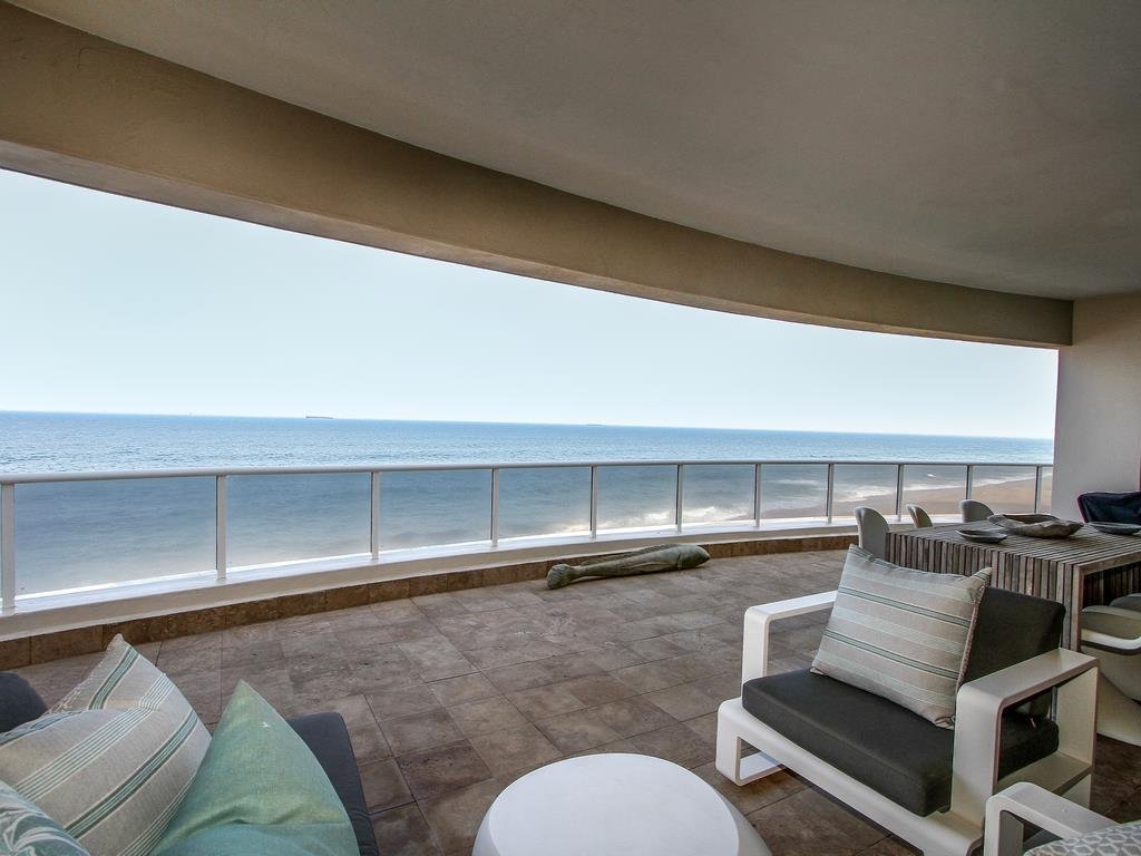 Apartment in La Lucia, KwaZulu-Natal, South Africa 1 - 15853835