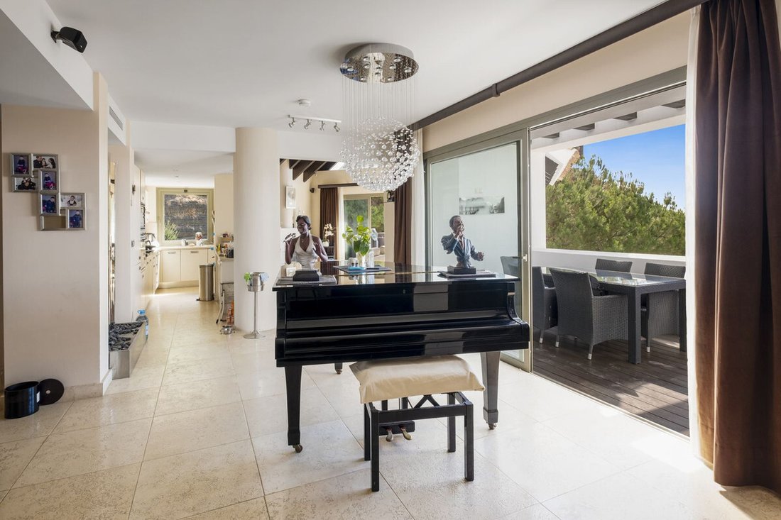 Penthouse in Benahavis, Andalusia, Spain 5 - 15992327