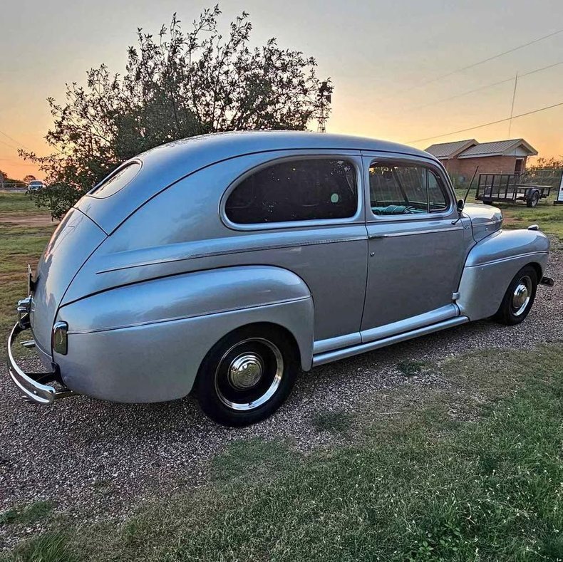 Coupe in Glendale, United States 1 - 15990584