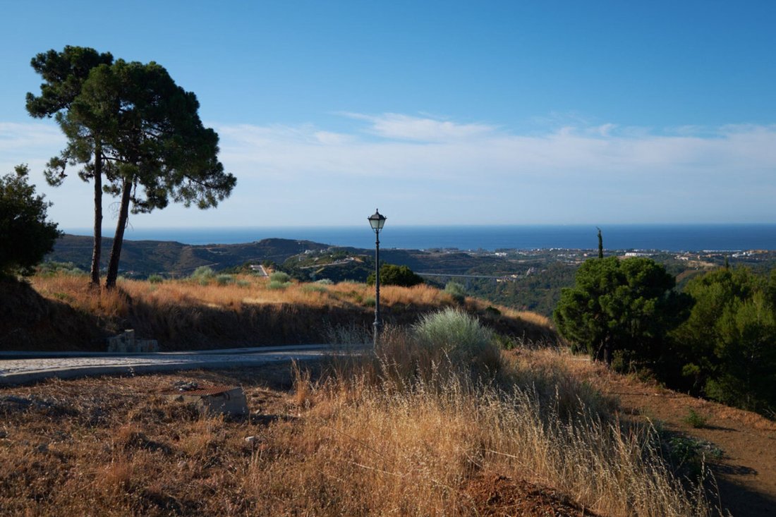 Land in Estepona, Andalusia, Spain 1 - 15991927