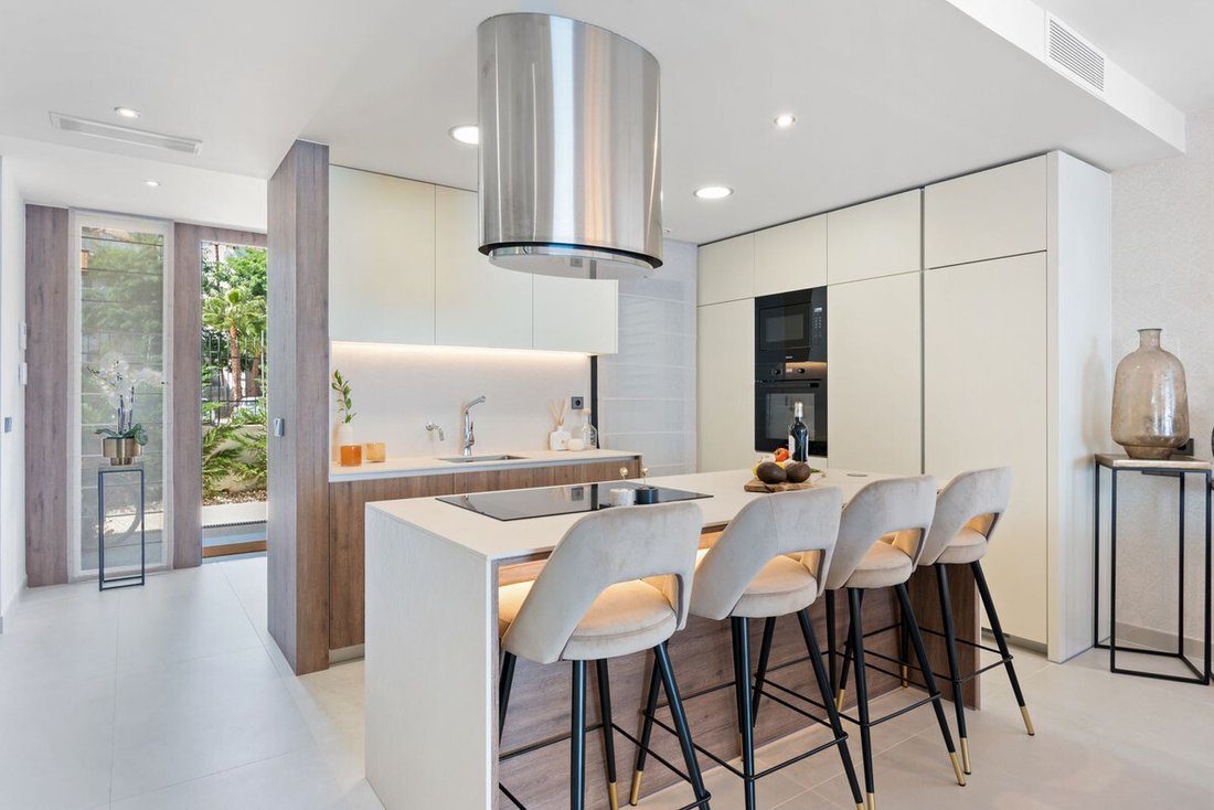 Maison à Puerto Banús, Marbella, Espagne 3 - 15992390