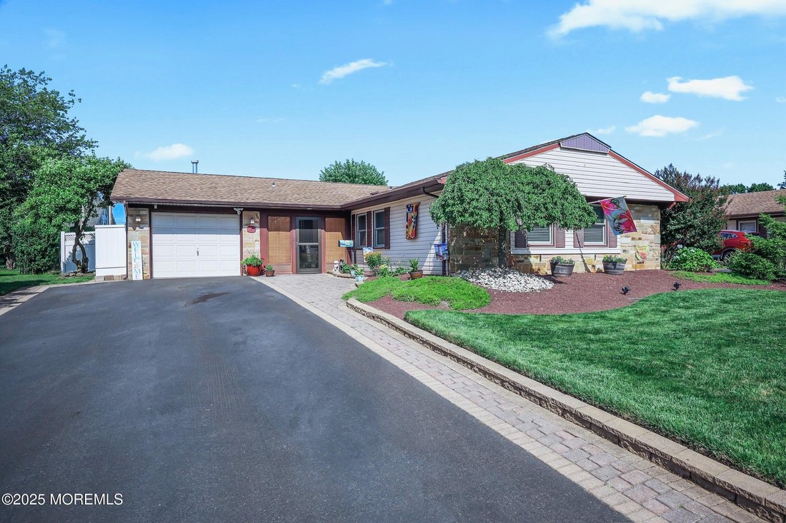House in Matawan, New Jersey, United States 1 - 15930015