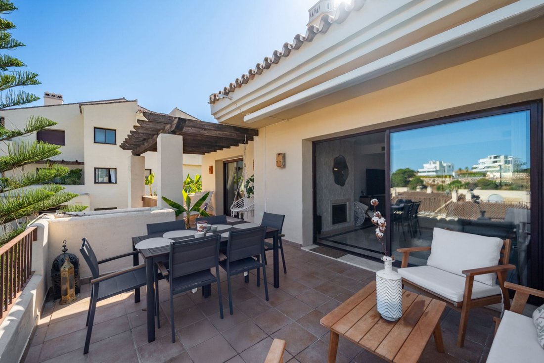 Penthouse in Benahavis, Andalusia, Spain 4 - 15990692