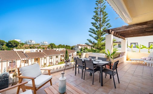 Penthouse in Benahavis, Andalusia, Spain 1