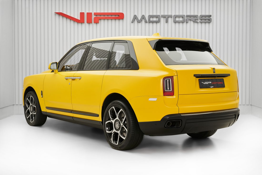Suv in Dubai, Dubai, United Arab Emirates 4 - 12795328